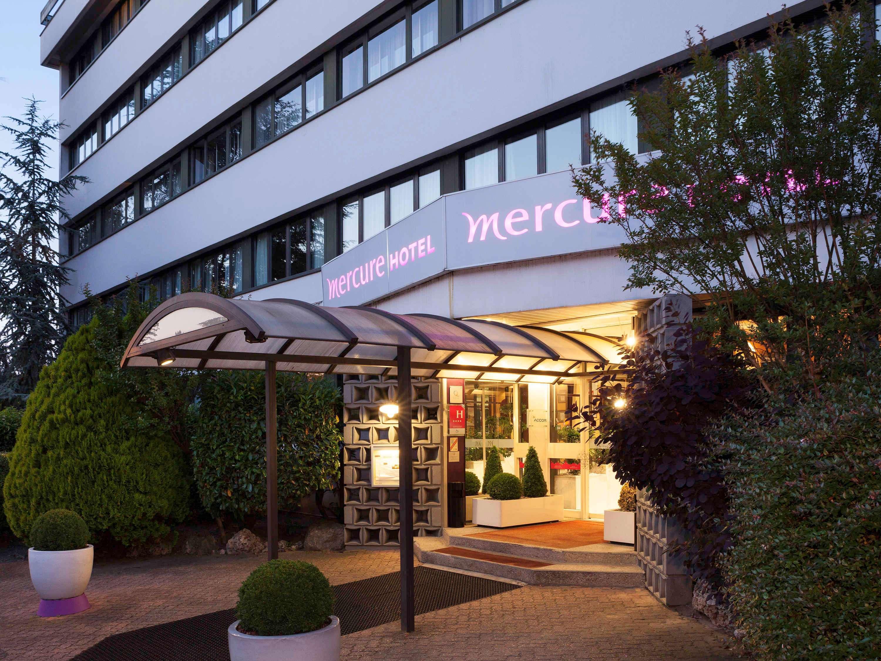 Mercure Versailles Paris Ouest Le Chesnay  Exterior foto